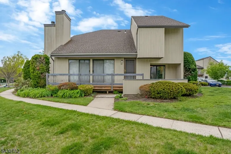 57 Woodhill St, Franklin, NJ 08873 - #1