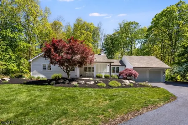 3 Laurel Pl, Chester Twp., NJ 07930