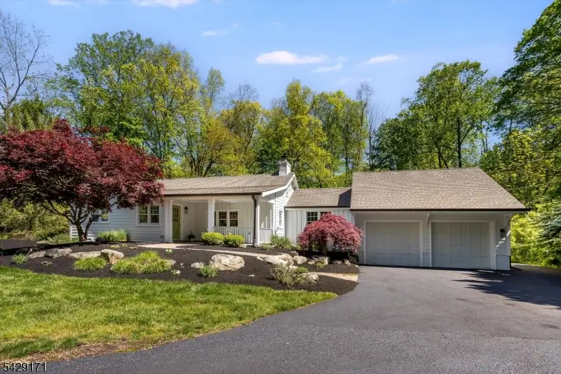 3 Laurel Pl, Chester, NJ 07930 - #3