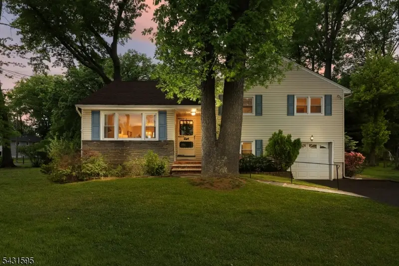 14 Chester Lang Place, Cranford, NJ 07016 - #1