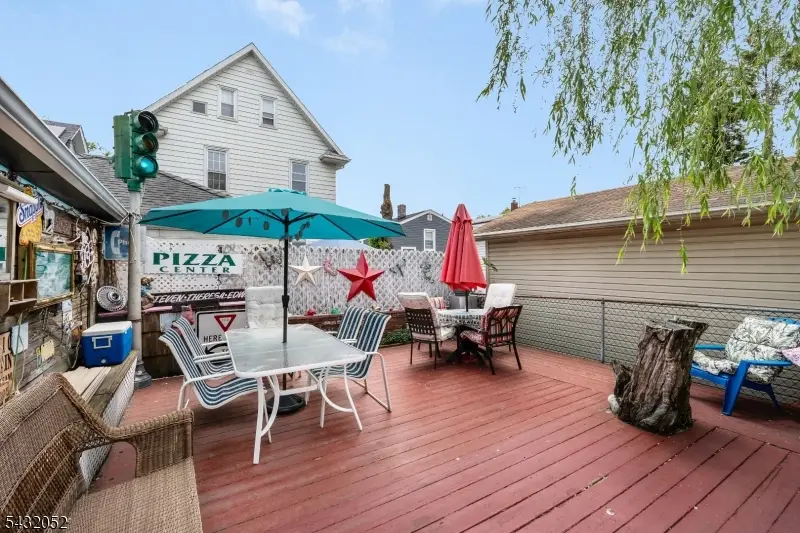 23 E 9th St, Clifton, NJ 07011 - #2
