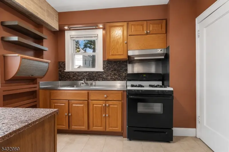 489 North Clinton Street, East Orange, NJ 07017 - #3