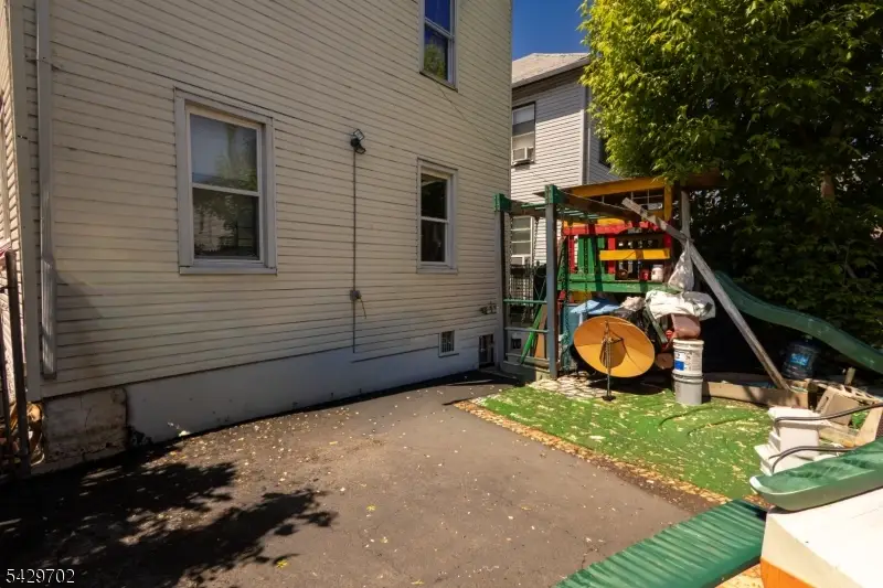 180 Berkshire Pl, Irvington, NJ 07111 - #3