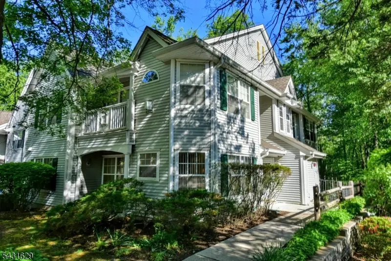 509 Chatfield Dr, Pompton Plains, NJ 07444 - #1
