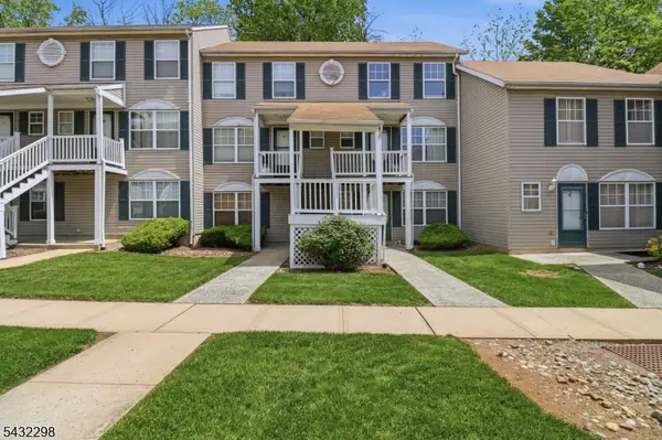 239 40th St #32, Irvington Twp., NJ 07111
