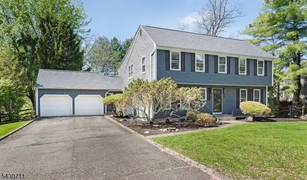 9 Langford Dr, Mendham Twp., NJ 07945