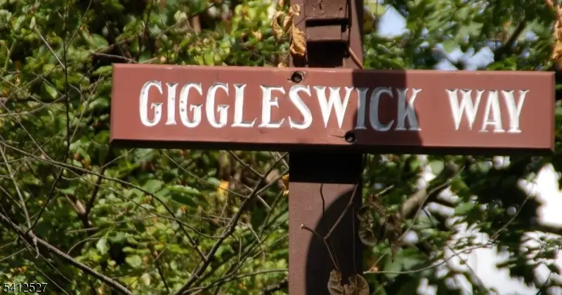 37 Giggleswick Way, Edison, NJ 08820 - #2
