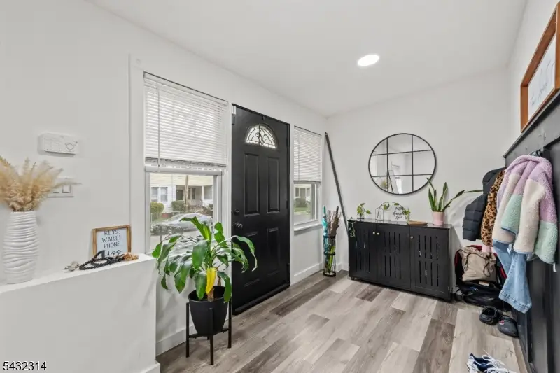 378 E 27th St, Paterson, NJ 07514 - #3