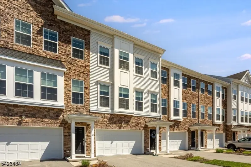 30 Colgate Dr, Morris, NJ 07960 - #2