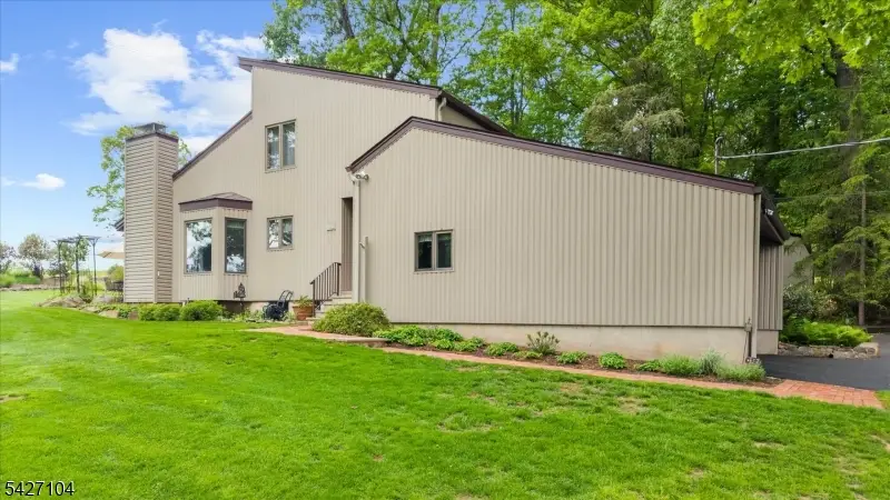 117 Old Clinton Rd, Raritan, NJ 08822 - #2