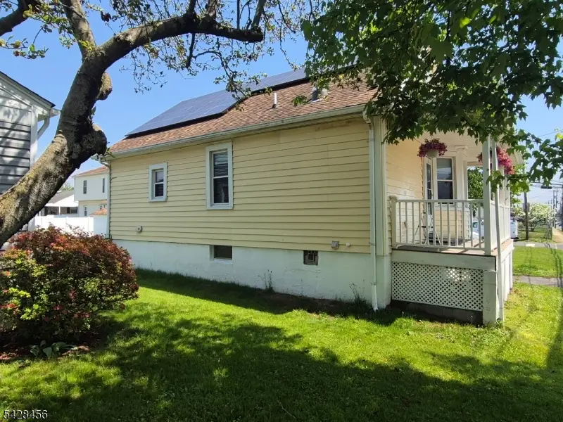 1908 W Camplain Rd, Manville, NJ 08835 - #2