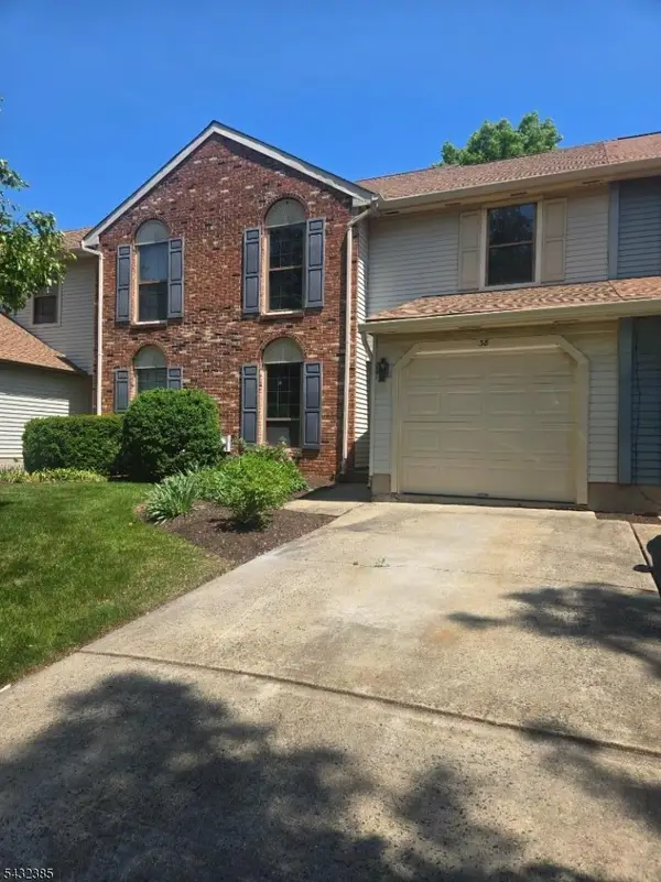38 Fox Hill Ln, Hillsborough Twp., NJ 08844
