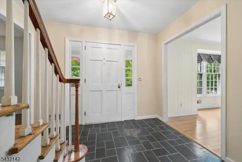 48 Walnut Cir, Basking Ridge, NJ 07920 - #2