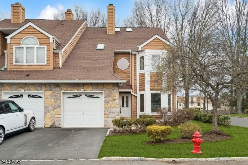 118 Coppertree Ct, Edison, NJ 08820 - #1