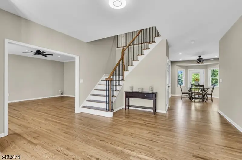 4 Harman Ct, Hillsborough, NJ 08844 - #3