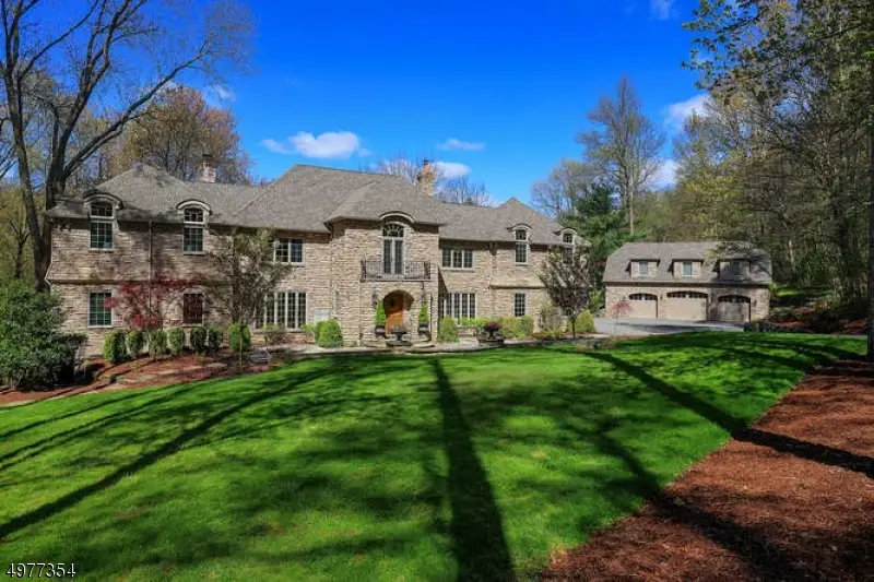 23 Saddle Hill Rd, Mendham, NJ 07945 - #1