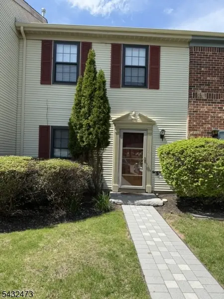 464 Harwick Ct, Piscataway, NJ 08854 - #1