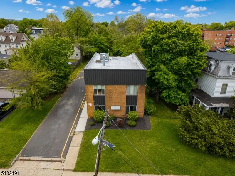 38 N Gaston Ave, Somerville, NJ 08876 - #3