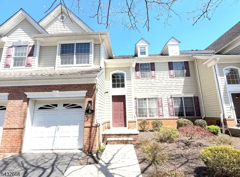 5 Magnolia Ln, Cedar Grove, NJ 07009 - #1