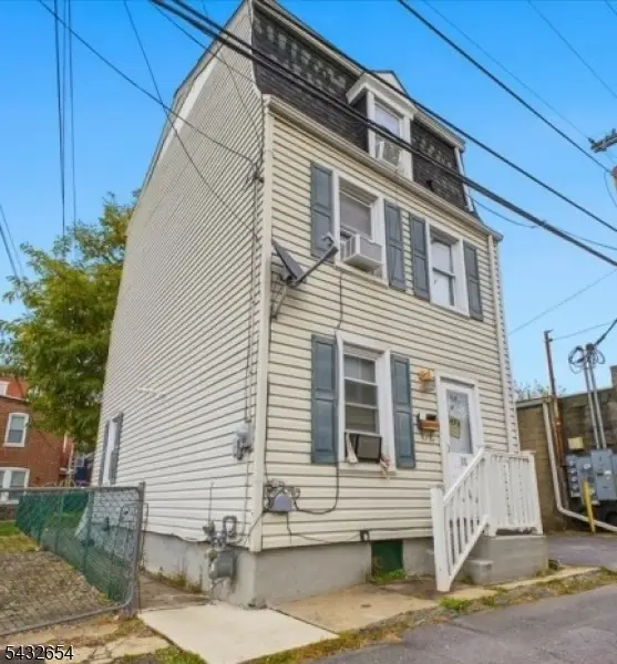 11 Cedar Aly, Phillipsburg, NJ 08865 - #1