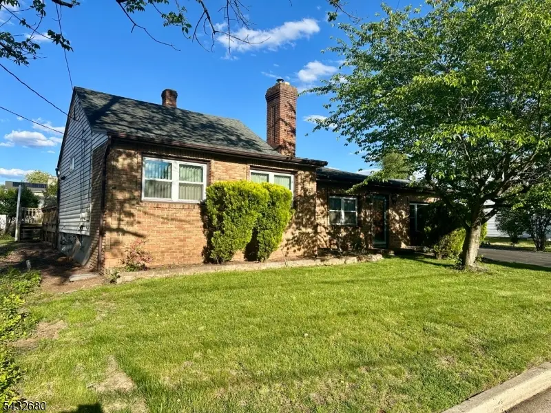 11 Demarest Pl, Piscataway, NJ 08854 - #2