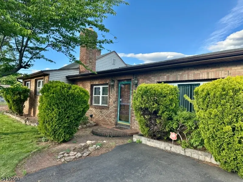 11 Demarest Pl, Piscataway, NJ 08854 - #3