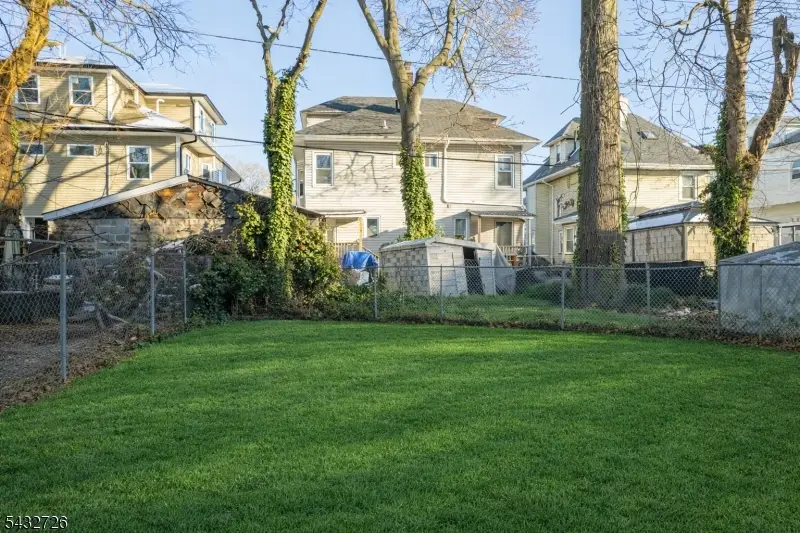 31 Homestead Park, Newark, NJ 07108 - #3