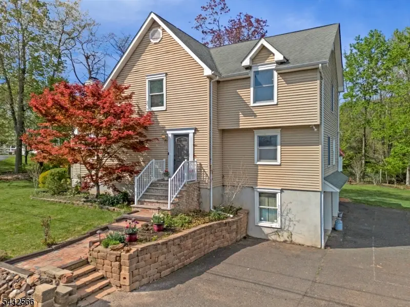 1939 Fieldstone Rd, Martinsville, NJ 08836 - #3