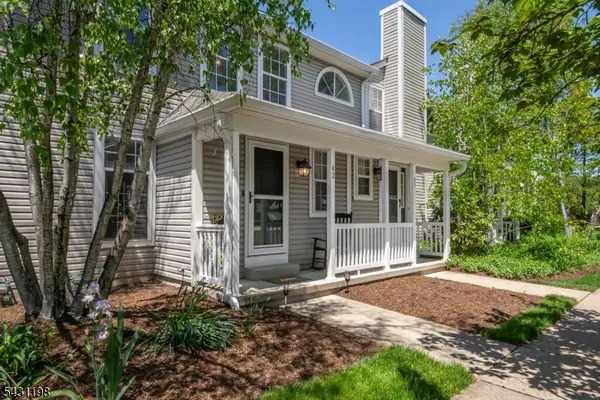42 Green Heron Dr, Allamuchy Twp., NJ 07840