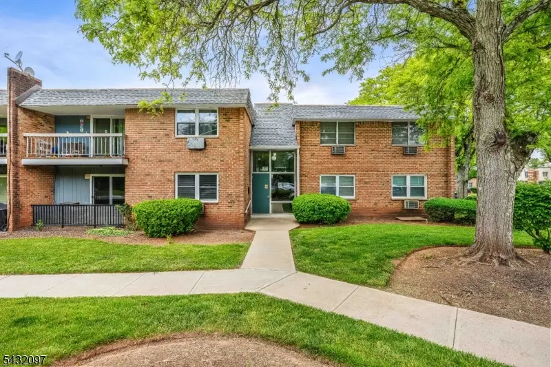 806 Eves Dr #3G, Hillsborough, NJ 08844 - #3