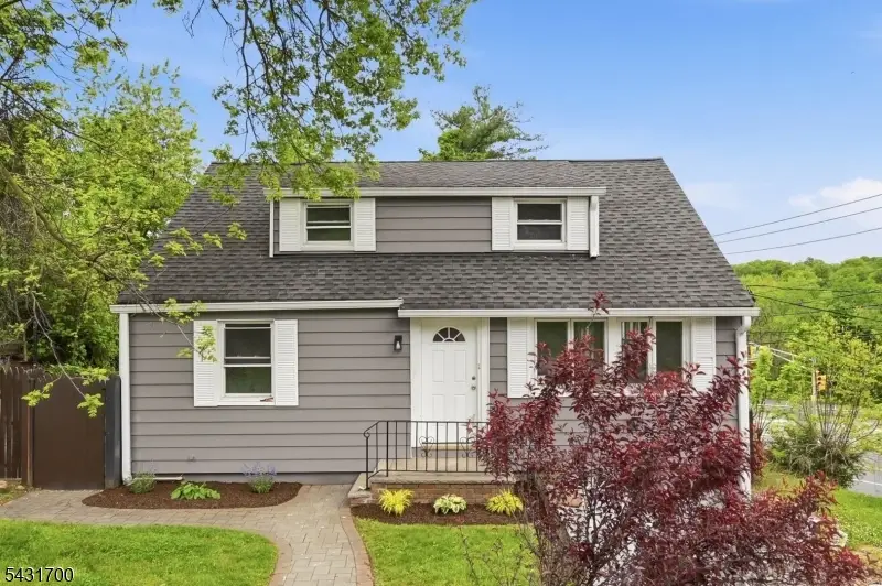 1 Lorelei Rd, West Orange, NJ 07052 - #1