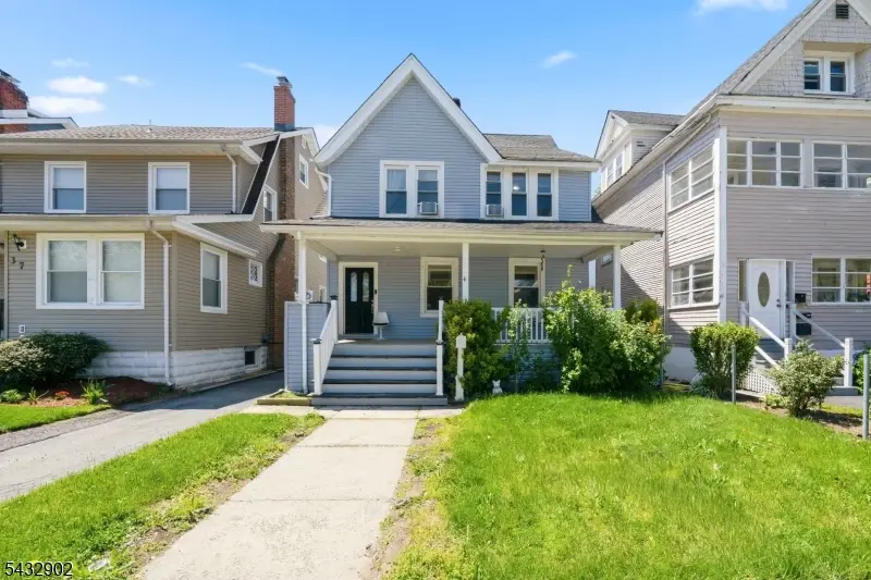 41 Edgar St, East Orange, NJ 07018 - #2