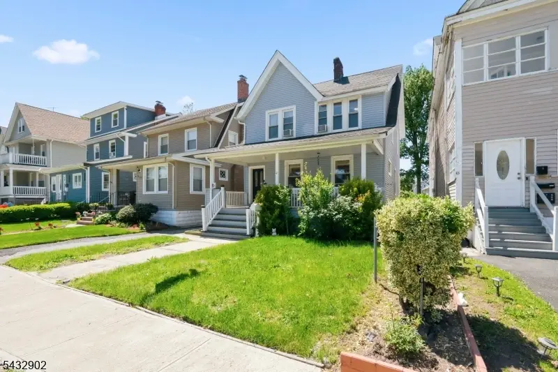 41 Edgar St, East Orange, NJ 07018 - #3