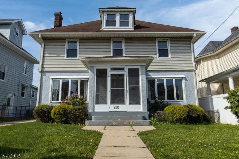 250 Powers St, New Brunswick, NJ 08901 - #2