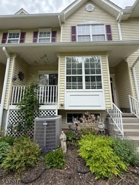 18 Kentworth Ct, Raritan, NJ 08822 - #1