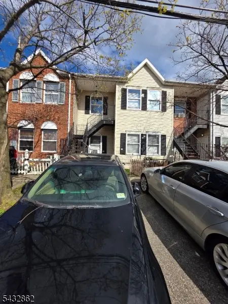 45 Ann St, Paterson, NJ 07501 - #1