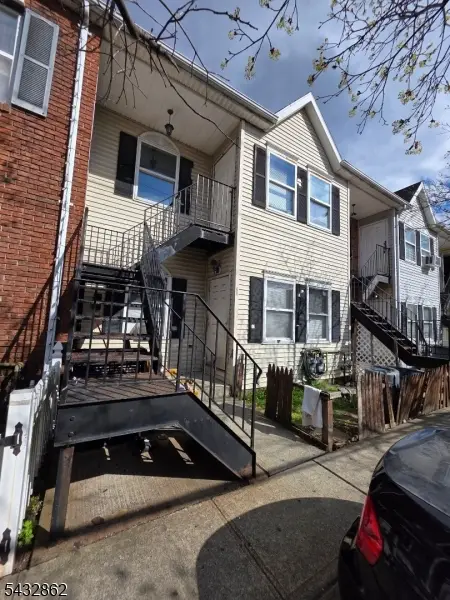 45 Ann St, Paterson, NJ 07501 - #2