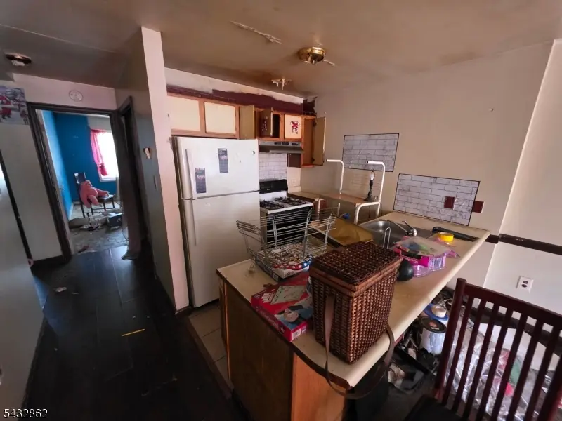 45 Ann St, Paterson, NJ 07501 - #3