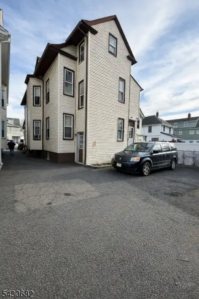 391 High St, City Of Orange, NJ 07050 - #3