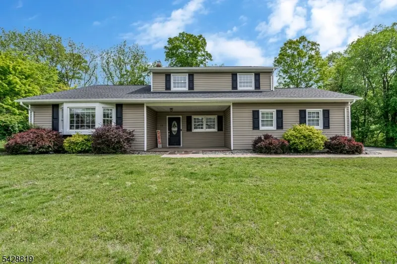 11 Manchester Dr, Whippany, NJ 07981 - #1