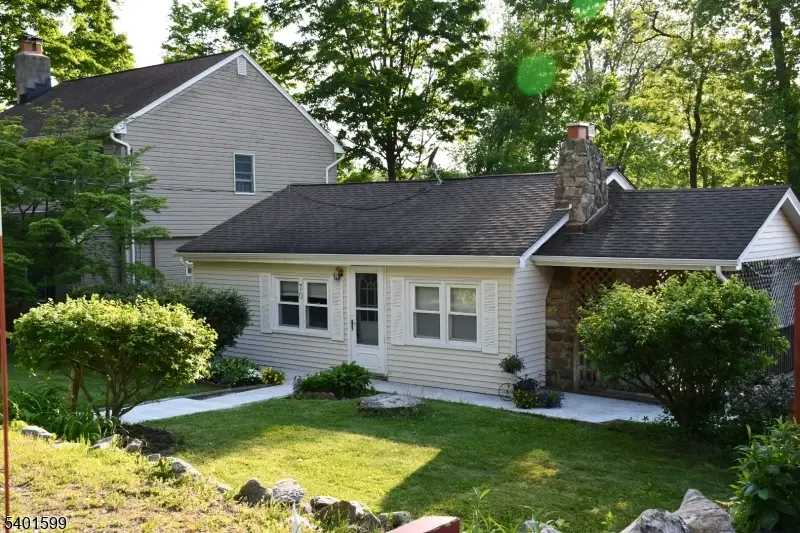 70 Tamarack Trl, Stockholm, NJ 07460 - #1