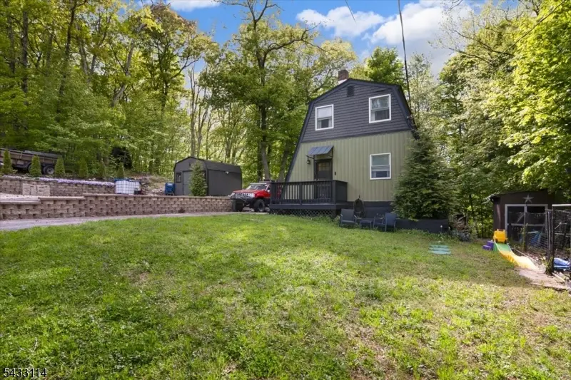 7 Glen Dr, Vernon, NJ 07461 - #2