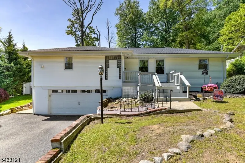 77 Marion Ave, Butler, NJ 07405 - #2