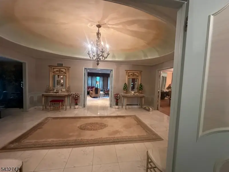 47 Dorison Dr, Millburn, NJ 07078 - #2