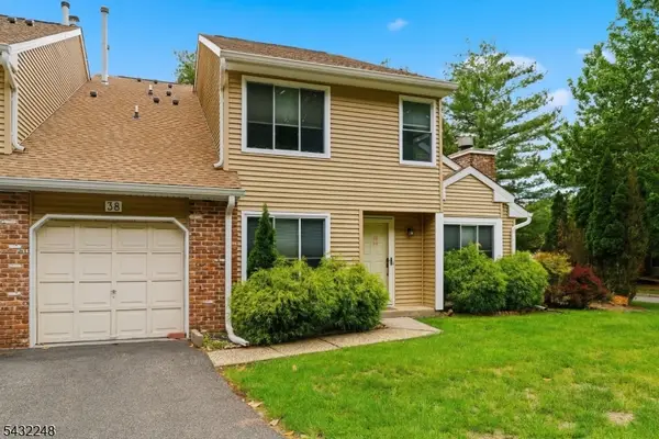 38 Cherrywood Dr, Franklin Twp., NJ 08873