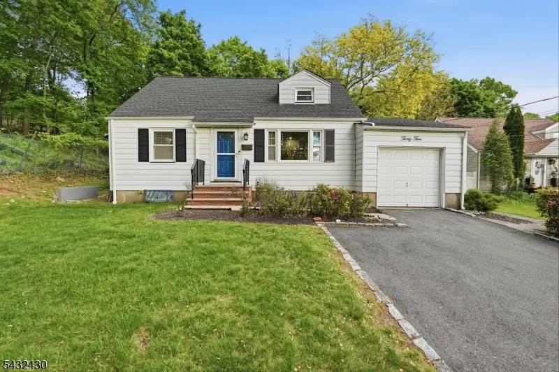 35 Deerfield Dr, West Orange, NJ 07052 - #1