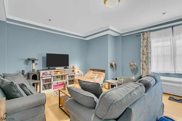 70 S Munn Ave #1002, East Orange City, NJ 07018