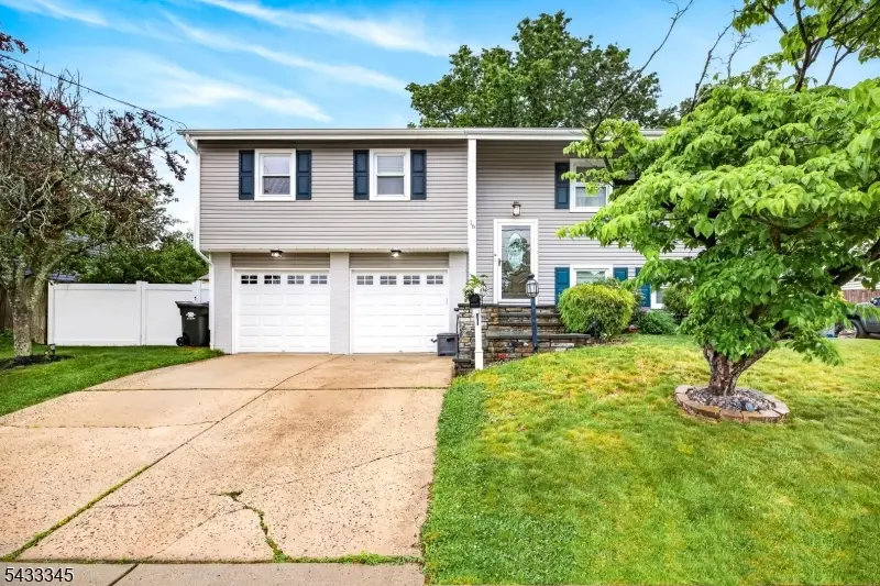 16 10th Ave, Monroe, NJ 08831 - #1