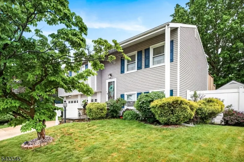 16 10th Ave, Monroe, NJ 08831 - #3