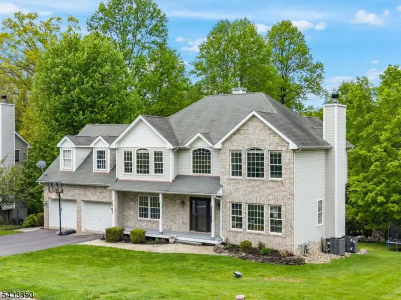 4 Matthew Dr, Lake Mohawk, NJ 07871 - #2